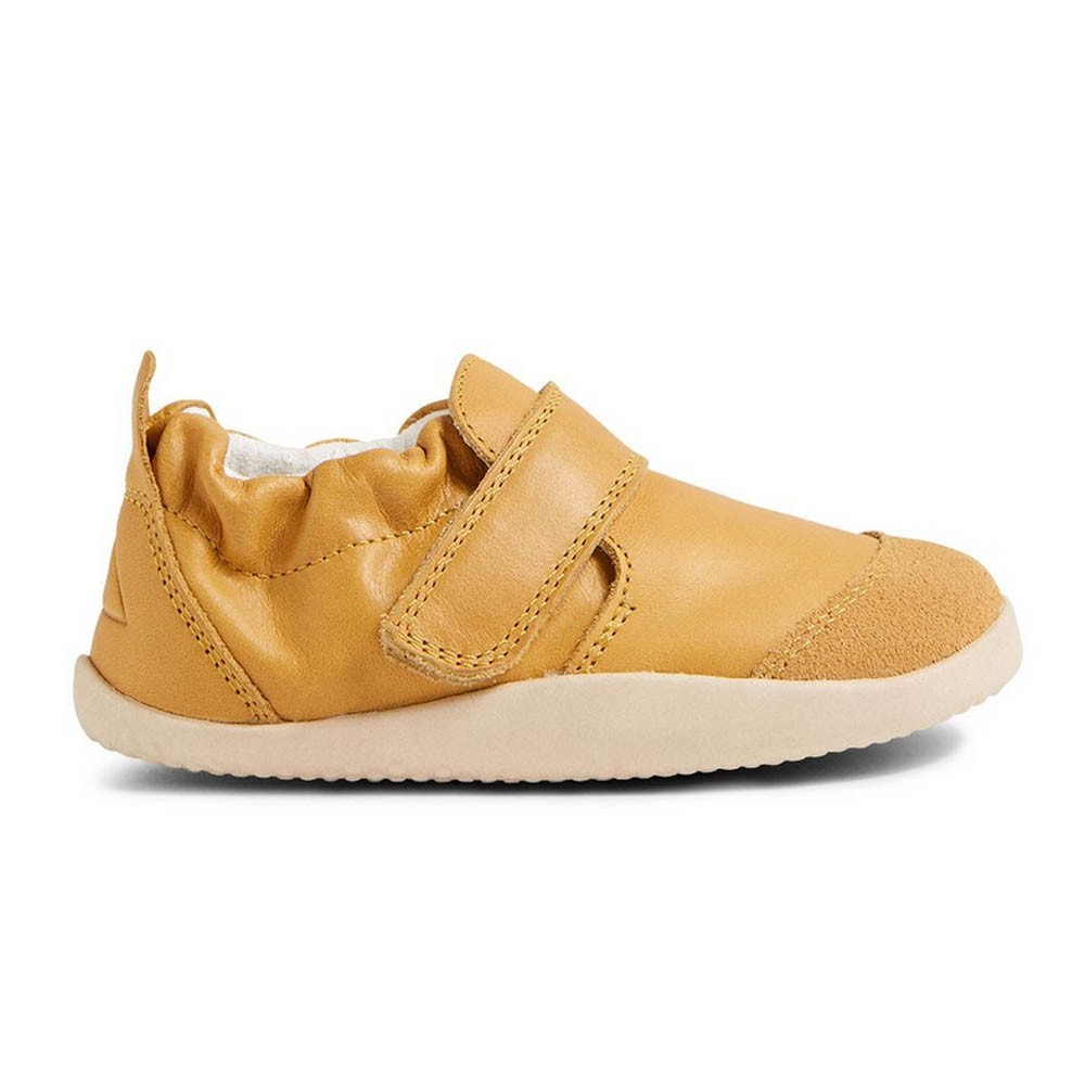 Zapatos respetuosos Bobux Marvel Mostaza