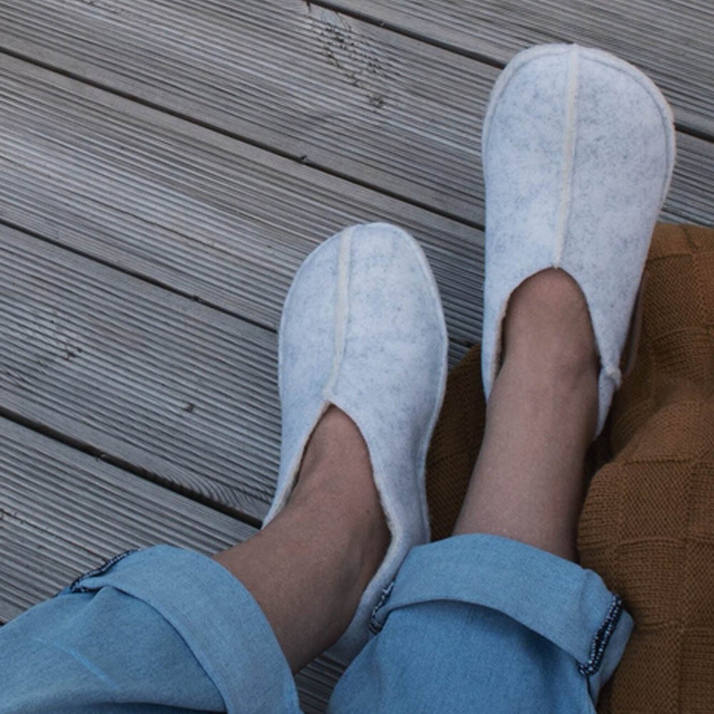 Zapatillas de casa barefoot OmaKing fieltro cerrado Blanco