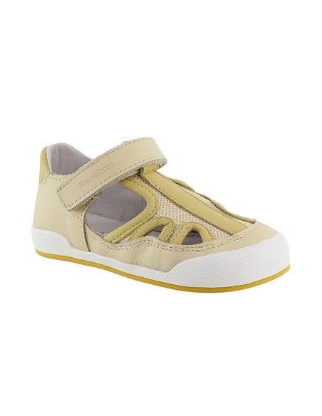 Sandalias cerradas barefoot Blanditos Estela Vainilla