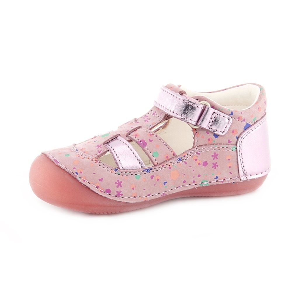 Sandalias cerradas Kickers Sushy Rosa