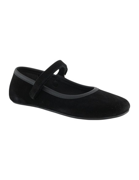 Merceditas Barefoot Banditos Ballet Negro.