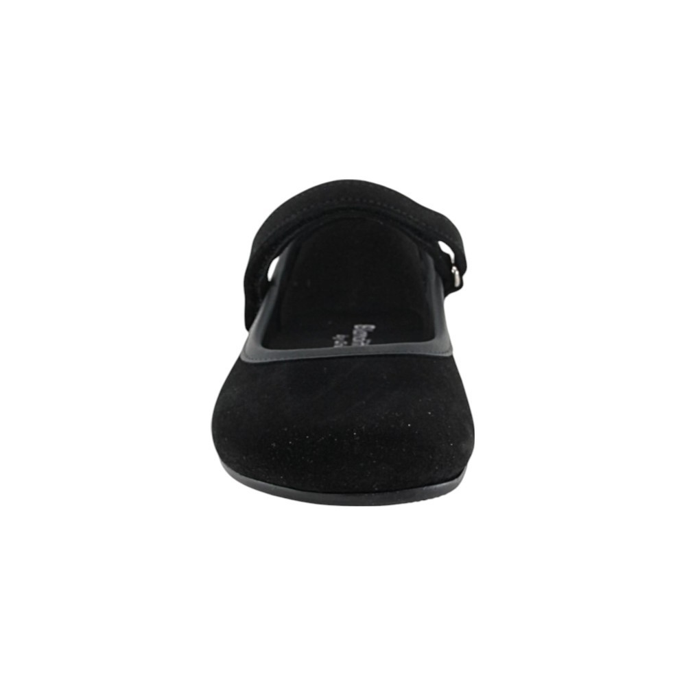 Merceditas Barefoot Banditos Ballet Negro.