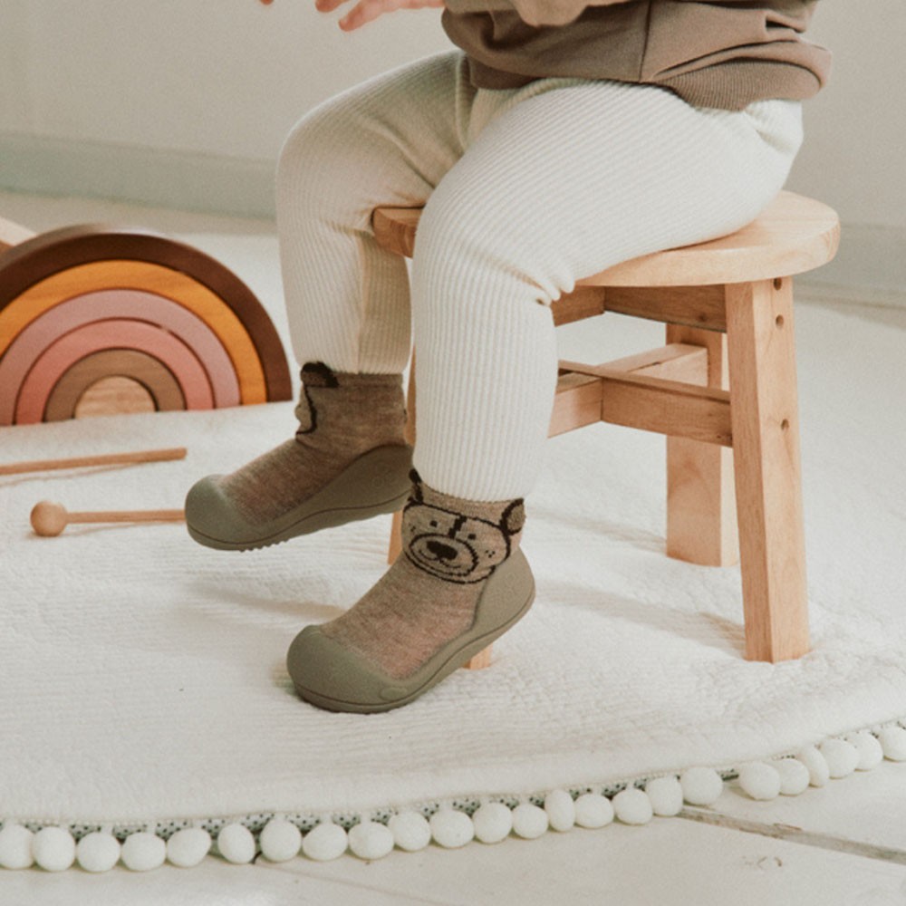 Zapatos Attipas Teddy Beige